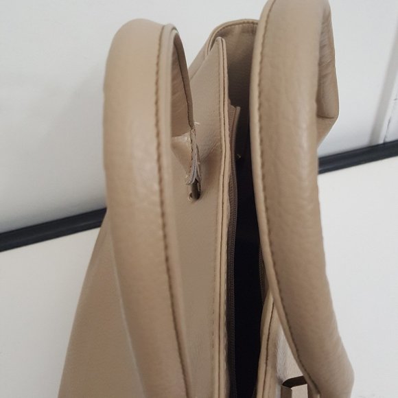 Women's MICHAEL KORS Large Luggage  Beige Leather Satchel Bag Tote Handbag - Picture 16 of 16